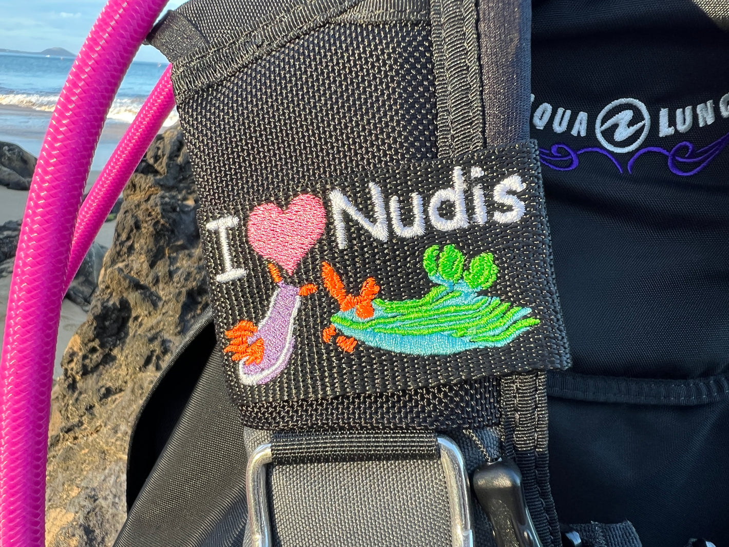 I Heart Nudis BCD Tag